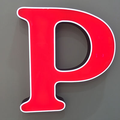 CE avant ROHS de signe de lettre de la Manche de magasin en aluminium liquide de résine