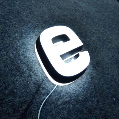 Doubles visages allumant le Signage de inscription acrylique AC110V-240V d'acier inoxydable de lettres de LED