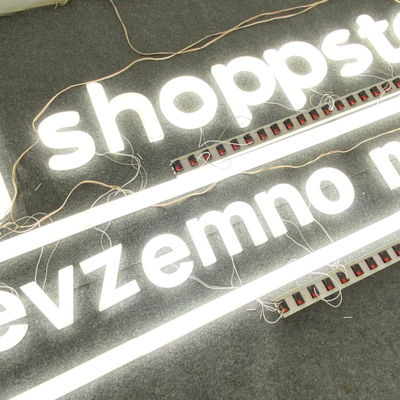 ODM d'OEM de White Color LED Acrylic Letters Company Logo Wall Sign