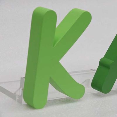 Le salon de beauté ouvrent le laser de la publicité de signe de la lettre 3D a coupé l'épaisseur du logo 3cm en métal