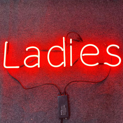 Les restaurants stockent la barre au néon personnalisée menée signe le panneau acrylique d'enseigne au néon