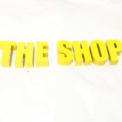 L'or balayent la profondeur du signe 10cm de lettre en métal d'acier inoxydable pour des bureaux du gouvernement