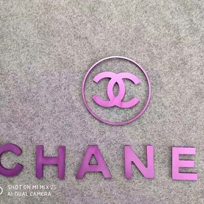 Le signe en aluminium fait sur commande en métal de la publicité 3d marque avec des lettres l'anti rouille