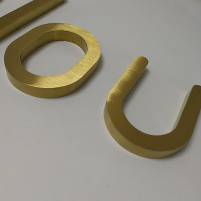 Le signe de lettre en métal de magasin de cosmétiques d'ODM d'OEM a fabriqué extérieur