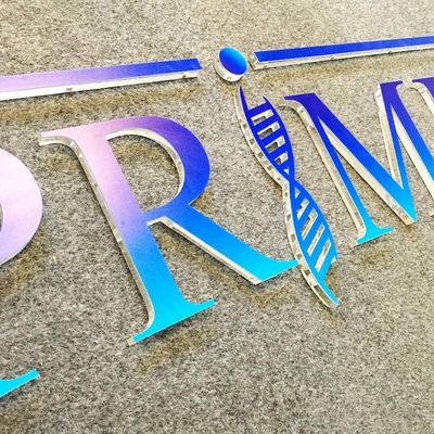 Épaisseur acrylique solide du signe 3mm-20mm de lettre de réception d'intérieur pour le magasin