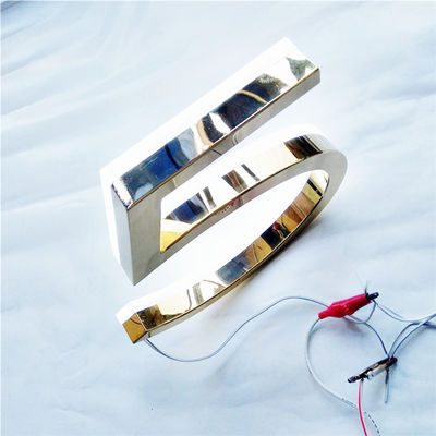 Le laser de signe de numéro de maison de brosse d'or d'intense luminosité a coupé le CE RoHS