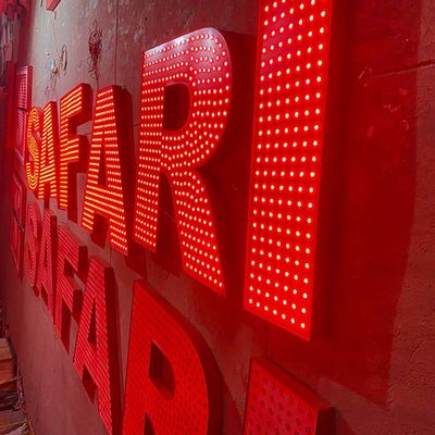 Lumière de géant de centre commercial vers le haut d'épaisseur des signes 10cm de lettre