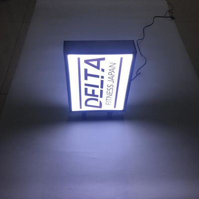 Le vide a formé le caisson lumineux de bière mené allumant le signe acrylique de Lightbox