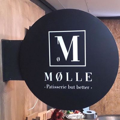 Le double extérieur de peinture de noir de panneau de signe de restaurant d'affaires de 12V LED a dégrossi