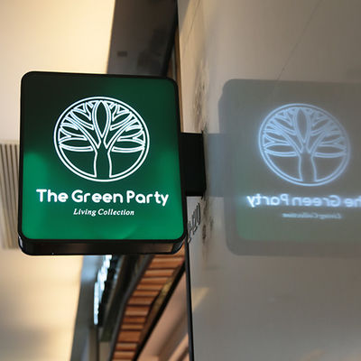 Le double acrylique de Signage de caisson lumineux de café de restaurant a dégrossi