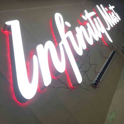 Le laser fait sur commande extérieur a coupé le conseil HIGHSPAN de Logo Signs Light Up Sign en métal