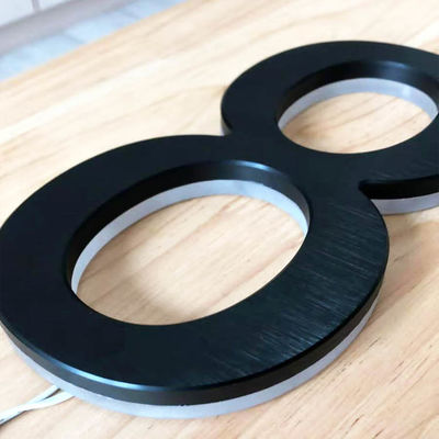 Le noir rétro-éclairé acrylique de signe de lettre de la publicité 3D a peint l'épaisseur de 12cm